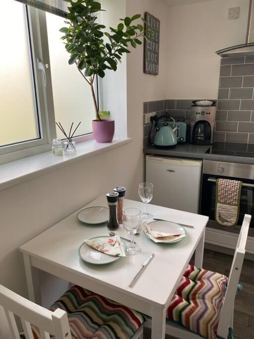 Rural Cosy Retreat For Two Near Port Isaac Apartment Delabole Ngoại thất bức ảnh